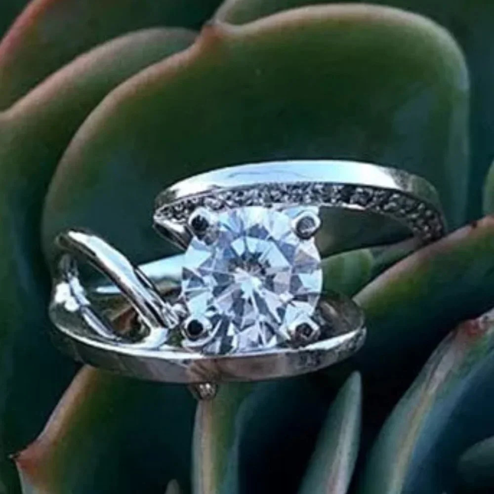 💕 Exclusive 925 Silver Plated Classy CZ Wedding Ring, GPMB1488